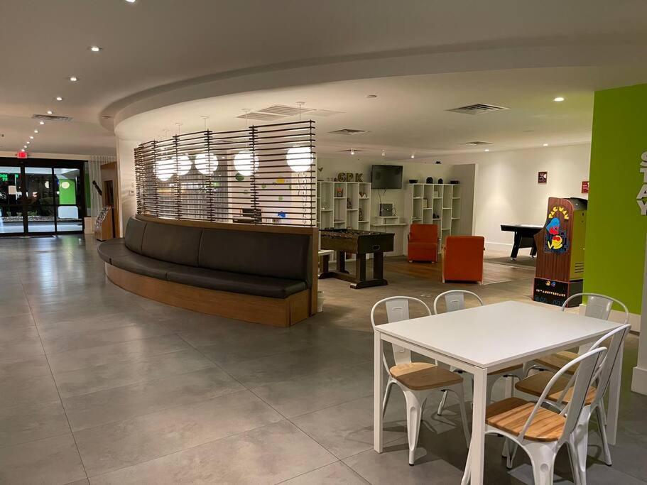 Newly Room In Cozy Hotel With Super Location To The Parks Kissimmee Exterior photo